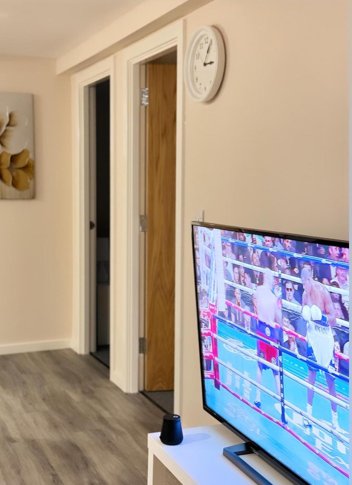 Luxury 2 Bedroom Apartment In Manchester City Centre - Free Parking Exterior foto